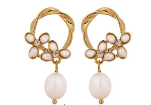 Lola Mini Pearl Gold Statement Earrings
