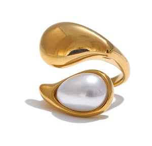 Ring Aisha – 18K Gold-Plated Stainless Steel Adjustable Ring with Water Drop Pearl