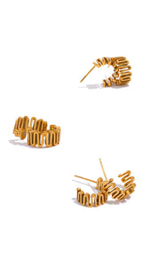 Mayou Mini Gold Hoop Earrings