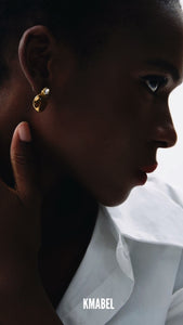 Saraiva Gold Stud Earrings
