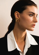 Load image into Gallery viewer, Kairah S925 Gold Circular Shaped Earrings