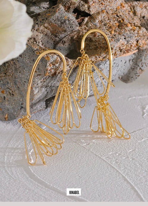 Meeire Large long Dangle Gold Earrings