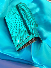 Charger l&#39;image dans la galerie, (Pre-order)Blue Embossed Vegan  Leather Double-Purse Crossbody Bag