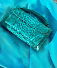 Charger l&#39;image dans la galerie, (Pre-order)Blue Embossed Vegan  Leather Double-Purse Crossbody Bag