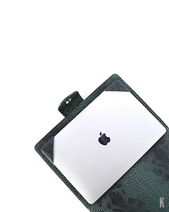 (Made-to-order) Forrest Green Vegan Leather Laptop Holder